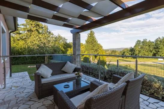 Balkon, loggia, taras, antresola - różnice